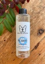Load image into Gallery viewer, Reggie & Rosa Natural Aloe Vera & Oatmeal Dog Shampoo (200ml)